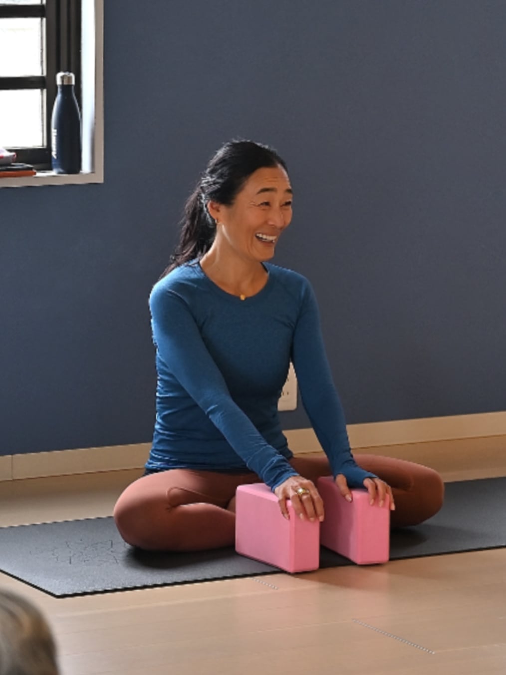 金曜日。和恵先生のインナージャーニーヨガ