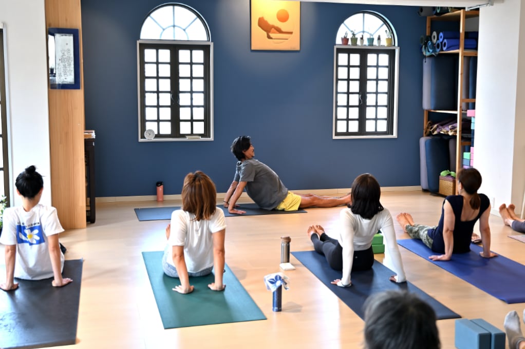 水曜日、kazuya先生のアサナマンダラベーシック
