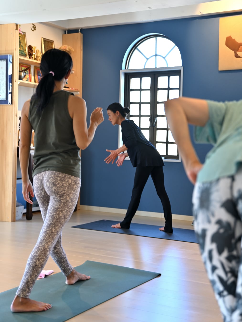 木曜日、MEGUMI先生のアシュタンガヨガ・オールレベル