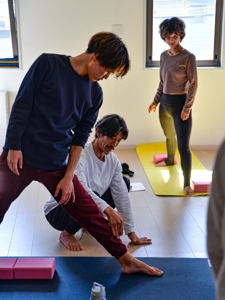 日曜日、けんてぃー先生のハタヨガベーシック