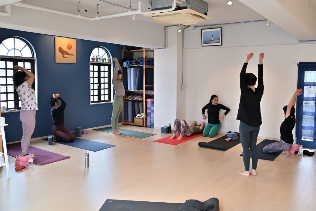 土曜日、和恵先生のインナージャーニーヨガ