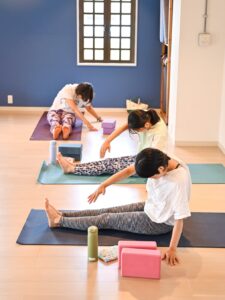 ウダヤヨガスタジオの生徒さん