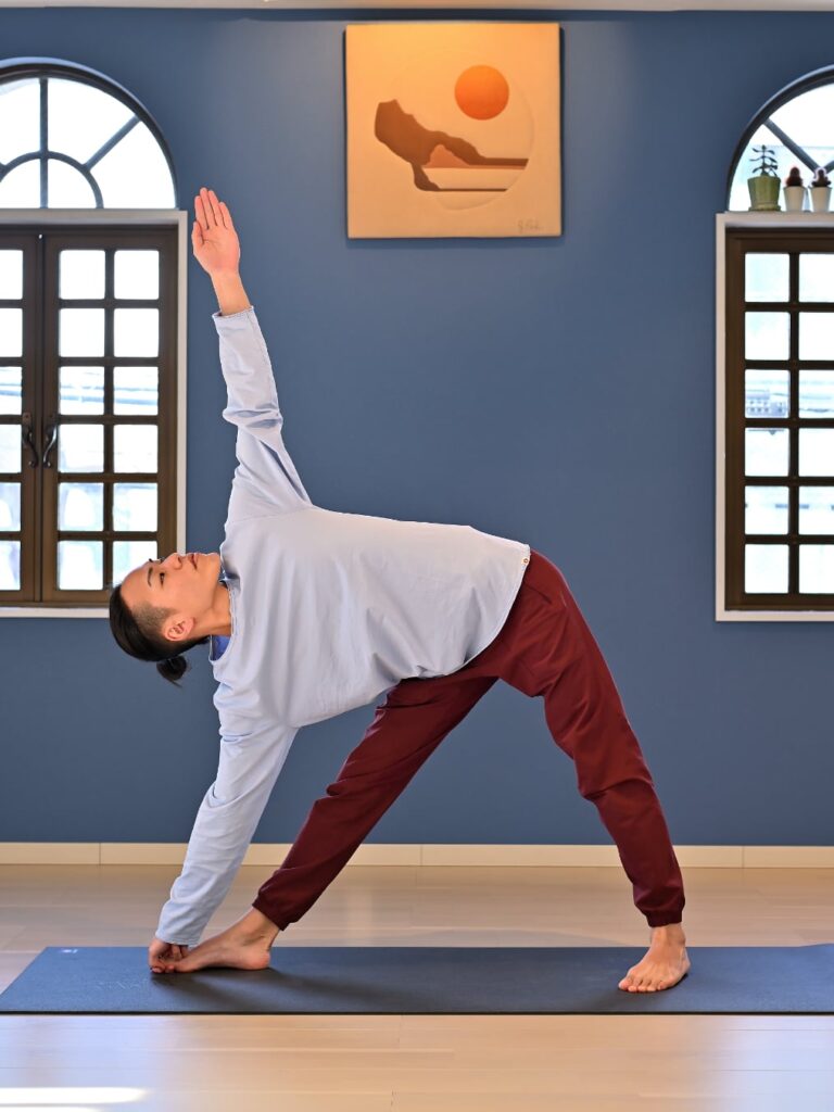 【新講師/新クラス】3月から桑木啓佑(けんてぃ)先生のハタヨガベーシックが始まります