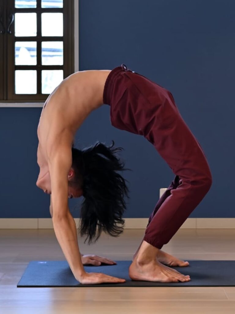 【新講師/新クラス】3月から桑木啓佑(けんてぃ)先生のハタヨガベーシックが始まります