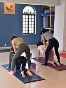 ウダヤヨガスタジオの生徒さん